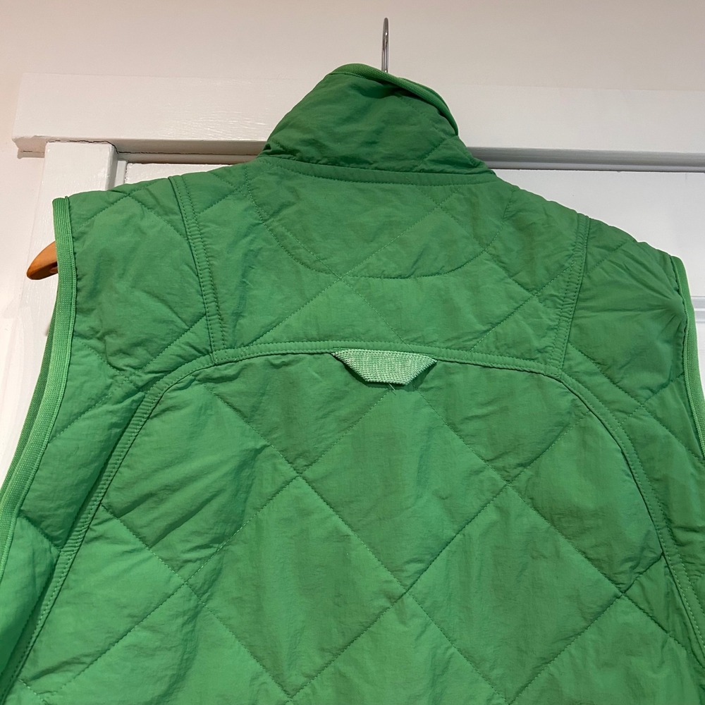 FP Movement‎ Quinn Puffer Vest Green Quilted Scalloped Hem XS Workout Athleisure - Picture 7 of 10